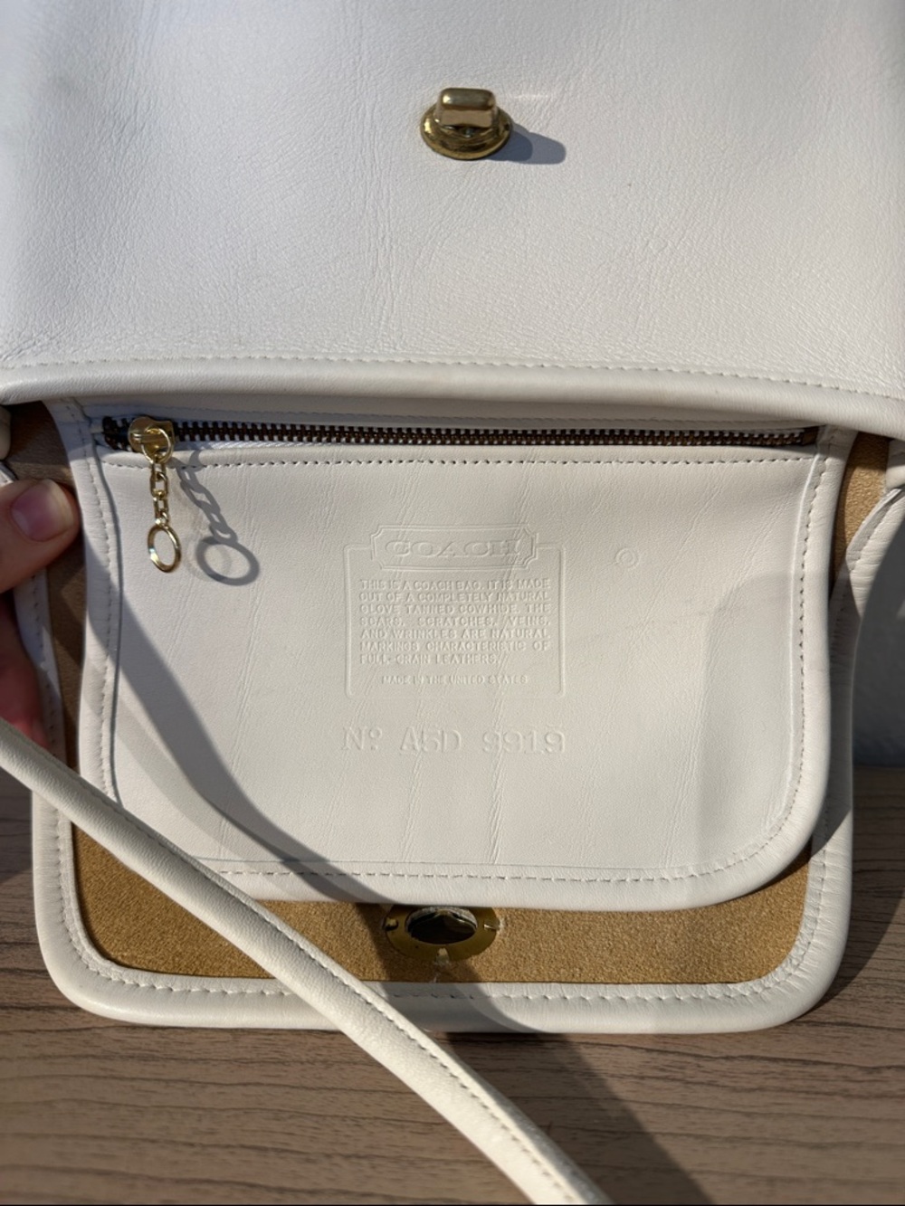 Vintage Coach Legacy Quincy Bag #9919 Bone Glove tanned Leather Crossbody - Picture 11 of 17